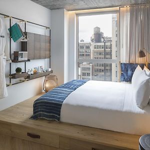Camera standard con letto king size